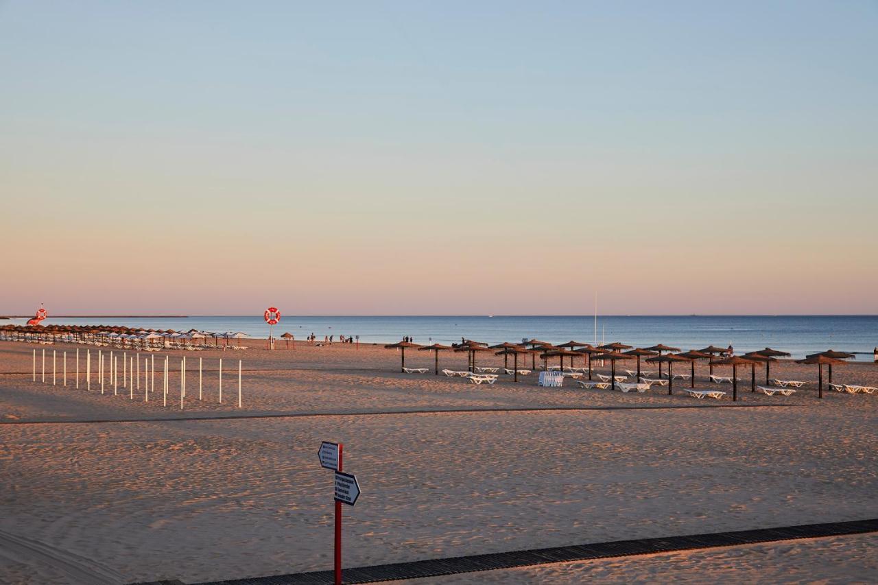 Nice Apartment Near The Beach - Monte Gordo Bagian luar foto